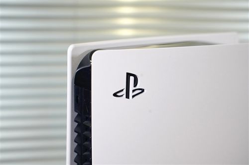 时隔一年再次登顶！PS5欧洲10月销量超越Switch