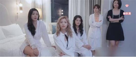 《完蛋我被美女包围了》顾易是谁？顾易身份介绍(完蛋我被美女包围了有单手模式)