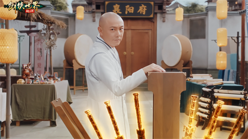 张卫健主演！《剑侠世界：起源》年度版武侠片花絮曝光(张卫健演的)