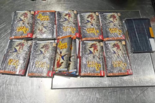 海关查获200张Switch卡带：查获游戏卡封面1800张(中国海关查获)