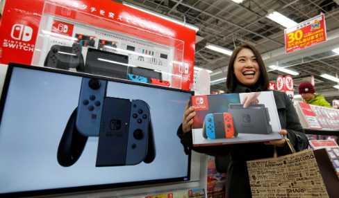 任天堂Switch在日本超越NDS成为最畅销游戏主机(任天堂switch买哪个版本好)
