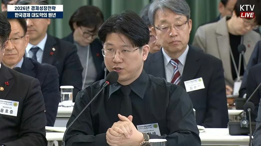 在金亨泰看来，对抗中国人海战术的关键，在于对AI进行高效的利用(金亨泰新作)