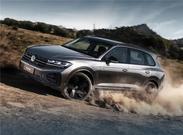 大众途锐3.0TSI锐境版震撼登场，65.08万元售价锁定中大型豪华SUV新标杆(大众途锐3.0t油耗一公里多少钱)