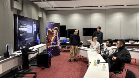 知名歌手盆栽哥突袭卡普空 提前玩到《生化危机9》(盆栽哥中国演唱会)